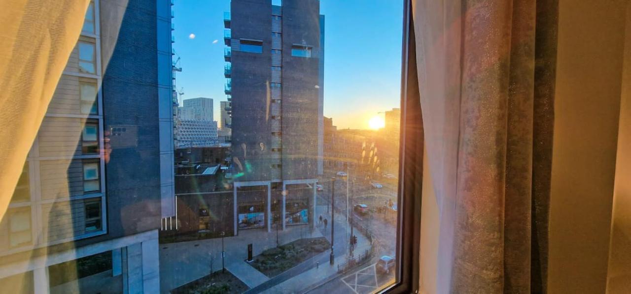 Lovely 2-Bedroom Apartment, Free Parking 맨체스터 외부 사진